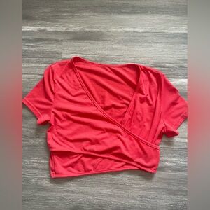 Low cut crop top
